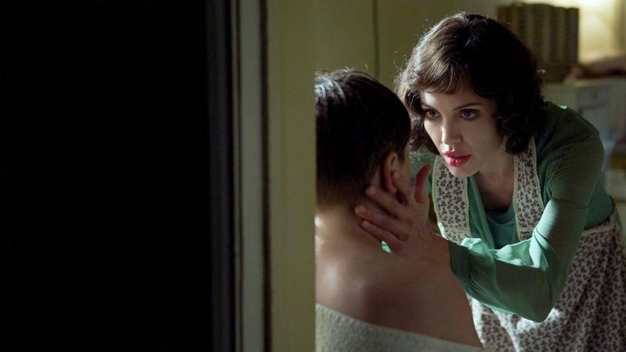 Gerçek suçun karanlık izleri: Tarihin tozlu sayfalarından fırlayan 5 polisiye film...