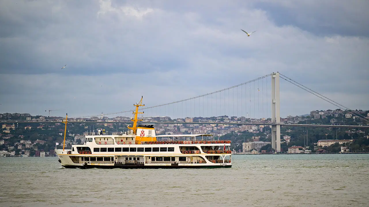 AKOM İstanbul için tarih ve saat verdi: Kuvvetli yağış ve fırtına uyarısı