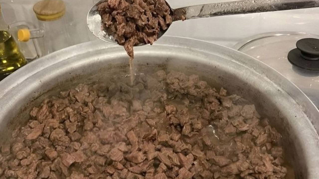 Mersin Büyükşehir Belediyesi'nden 'at eti' iddialarına açıklama