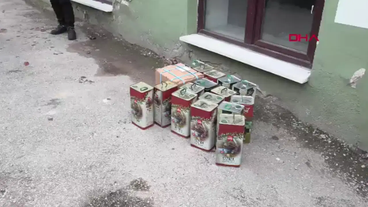 Firmaya teslim edeceklerdi: Bolu'da bin 500 litre sahte zeytinyağı ele geçirildi