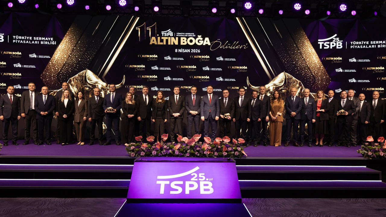 Sermaye piyasaları aktörleri 11. TSPB Altın Boğa Ödülleri için sahnedeydi: 11. TSPB Altın Boğa Ödülleri 2025’in ‘En’lerine gitti