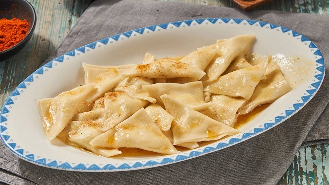 Peynir ve hamurun tarifi birleşimi: Piruhi tarifi