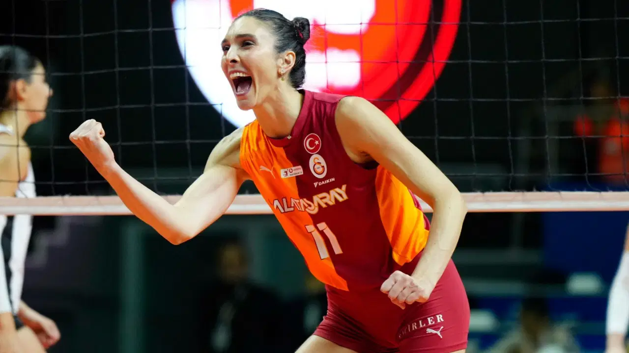 Voleybol derbisinde kazanan Galatasaray Daikin!