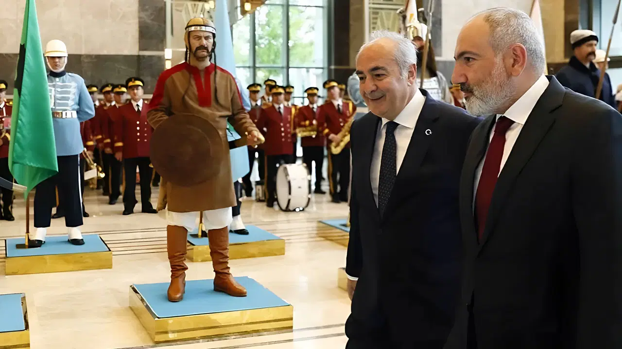 Paşinyan'dan kritik Türkiye açıklaması: "Sınır açılacak, diplomatik ilişkiler kurulacak..."