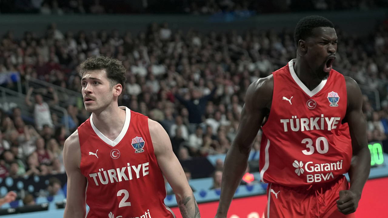 12 Dev Adam'ın sıradaki rakibi Çekya!