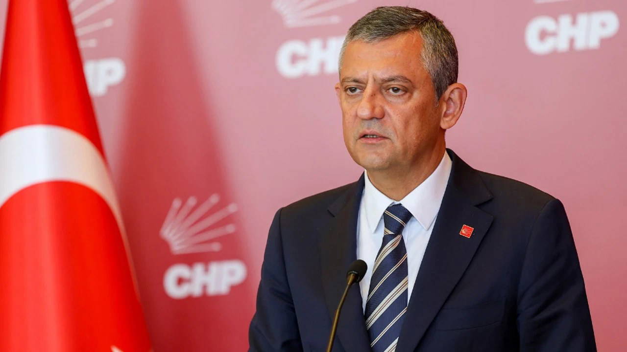 Seçilmiş CHP lideri Özgür Özel Financial Times'a yazdı: Türkiye'nin demokratları dışarıdan demokrasi ithal edilmesini istemiyor