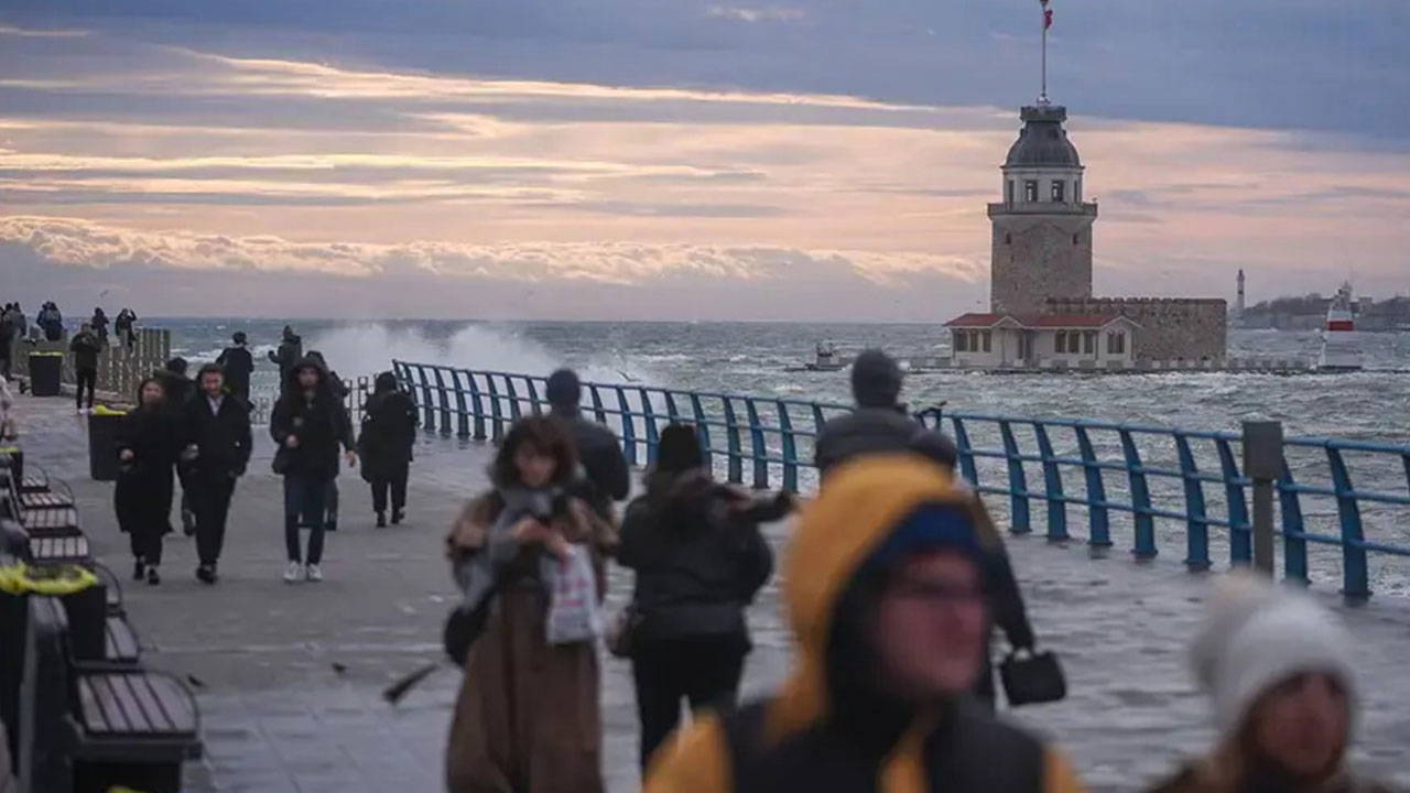 AKOM tarih verdi: İstanbul'da sıcaklıklar yeniden kış değerlerine gerileyecek