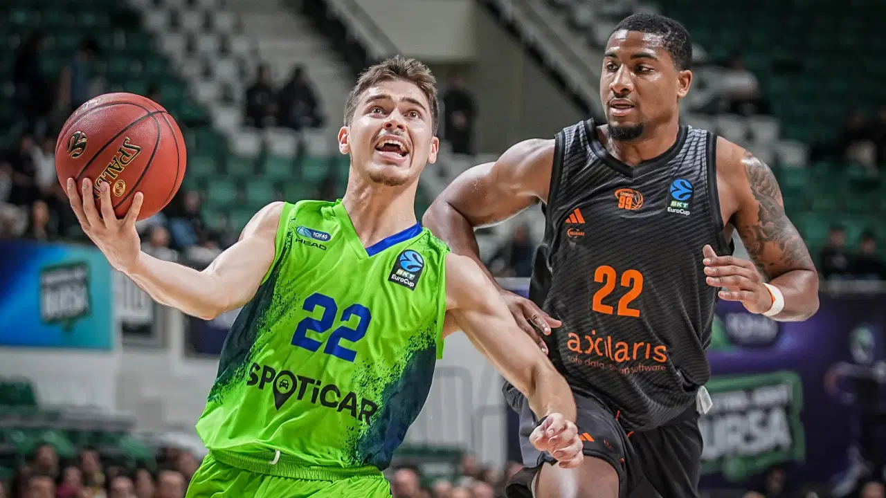 TOFAŞ EuroCup'a galibiyetle başladı!