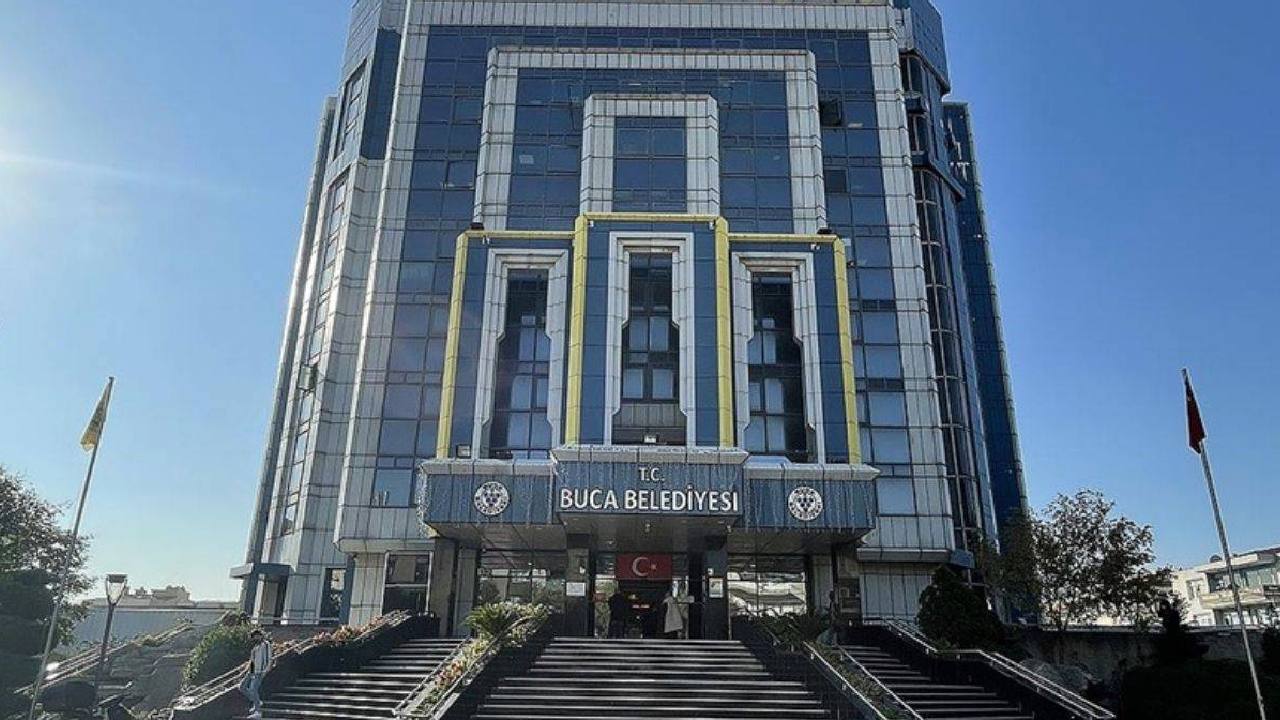Son dakika... Buca Belediyesi'ne operasyon: Başkan Görkem Duman gözaltına alındı