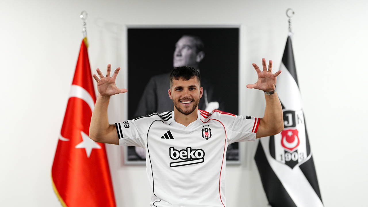 Beşiktaş, Jurasek'i resmen açıkladı!