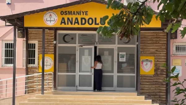 Geciktiği gerekçesiyle AYT'ye alınmayan Rümeysa İşçi: 'Tüm emeklerim çöp oldu'