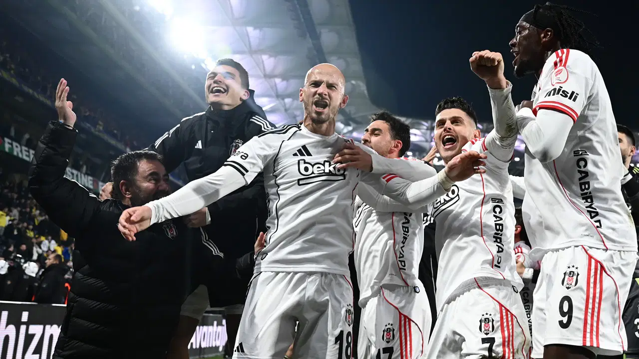 Derbi galibiyeti sonrası Beşiktaş'tan dikkat çeken paylaşımlar!