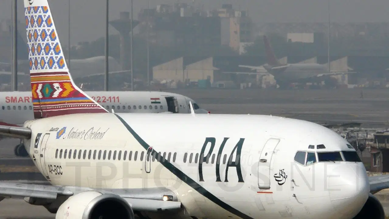 Pakistan basını: 5 kişi mürettebatlı kargo uçağı kayboldu