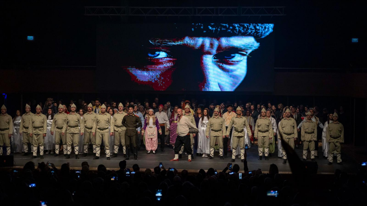 “Uyan Memet”  Çanakkale ruhunu sahneye taşıdı