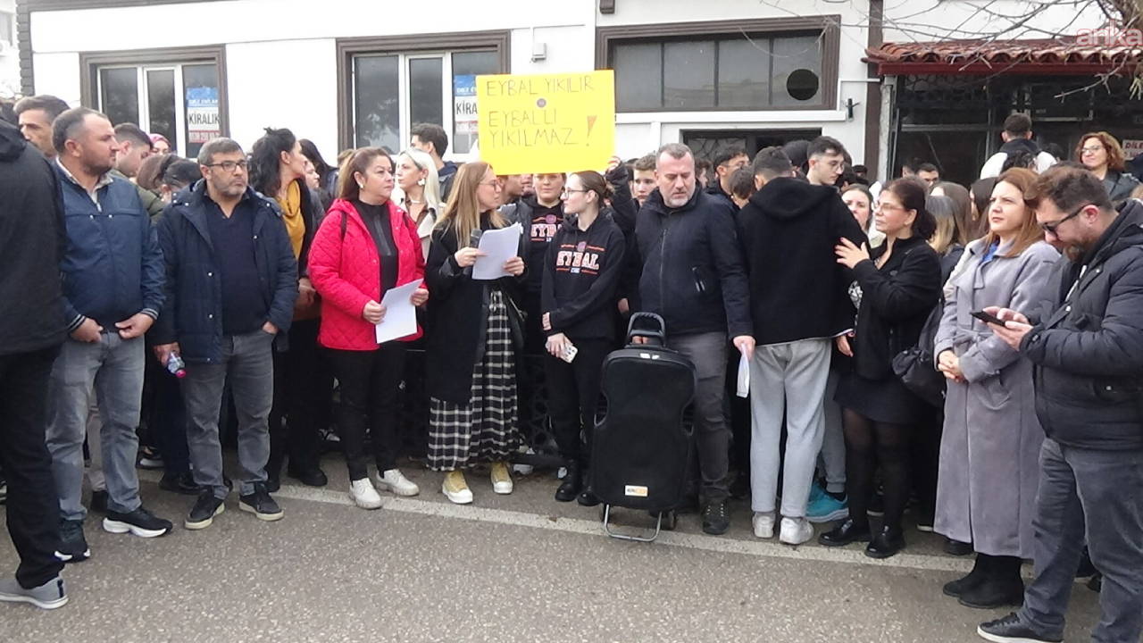 Edirne'de okullarına yıkım kararı verilen öğrencilerden eylem: 'Okulumuz Edirne’nin en iyi ve en köklü okullarından biri'