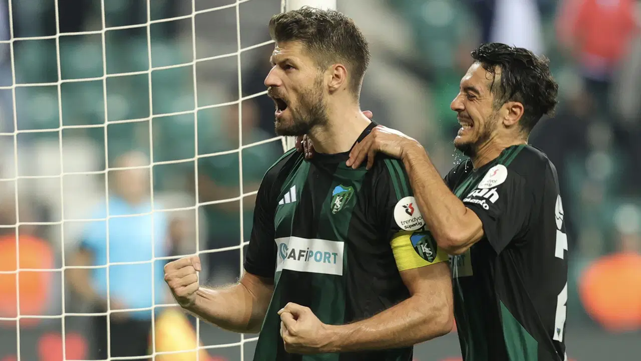 Kocaelispor'dan Süper Lig'de ilk galibiyet!