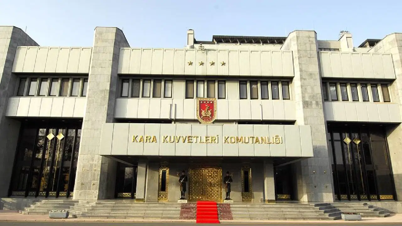 FETÖ'nün Kara Kuvvetleri'ndeki yapılanmasına operasyon!