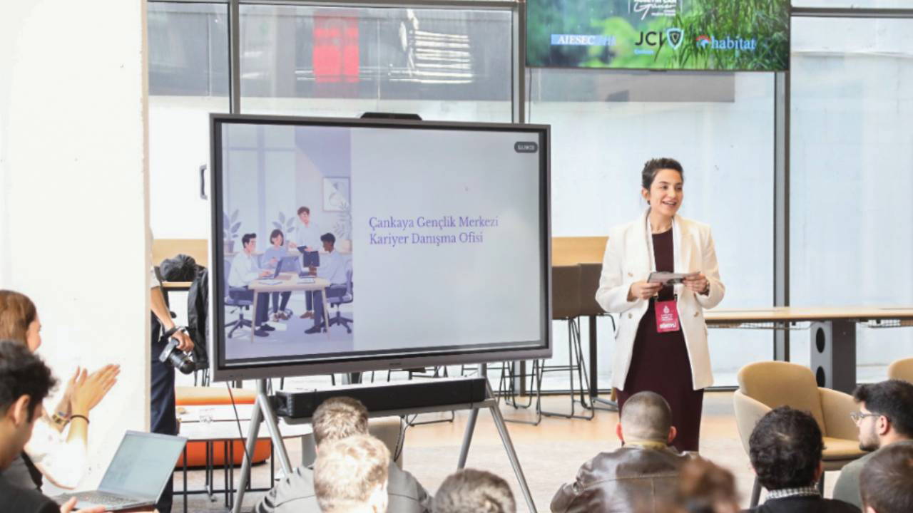 Çankaya'da gençlere kariyer desteği