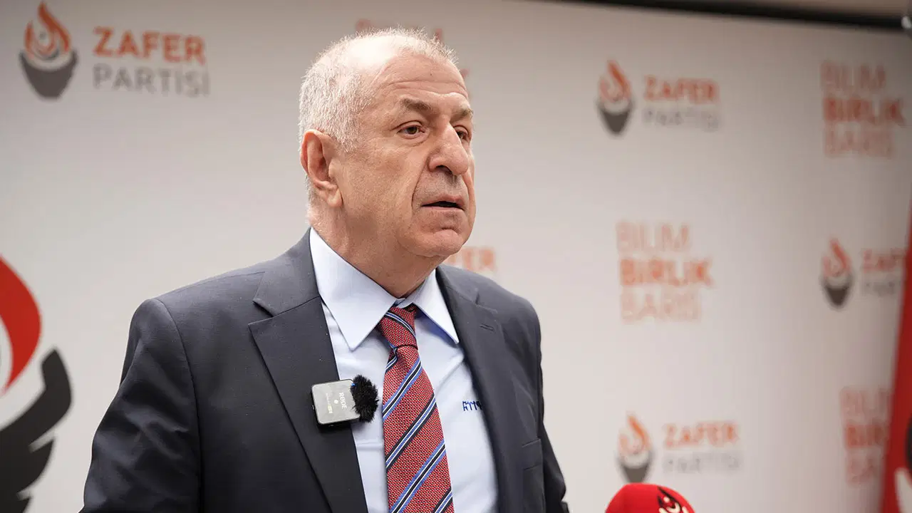 Ümit Özdağ duyurdu: MHP'li Mustafa Ertekin Zafer Partisi'ne katıldı