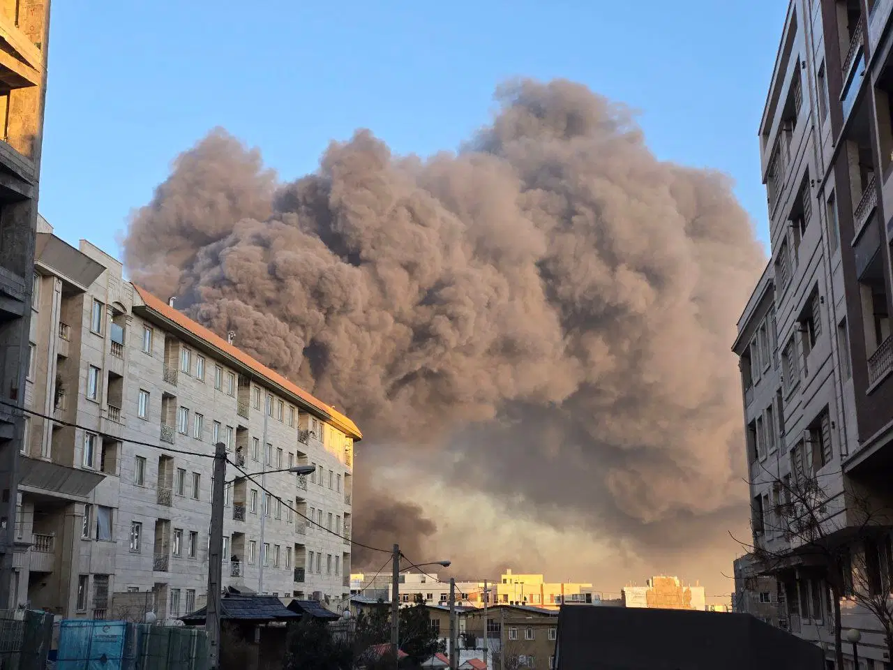 İsrail'den İran'a hava saldırısı: Havalimanı vuruldu, liderlik toplantısı hedef alındı