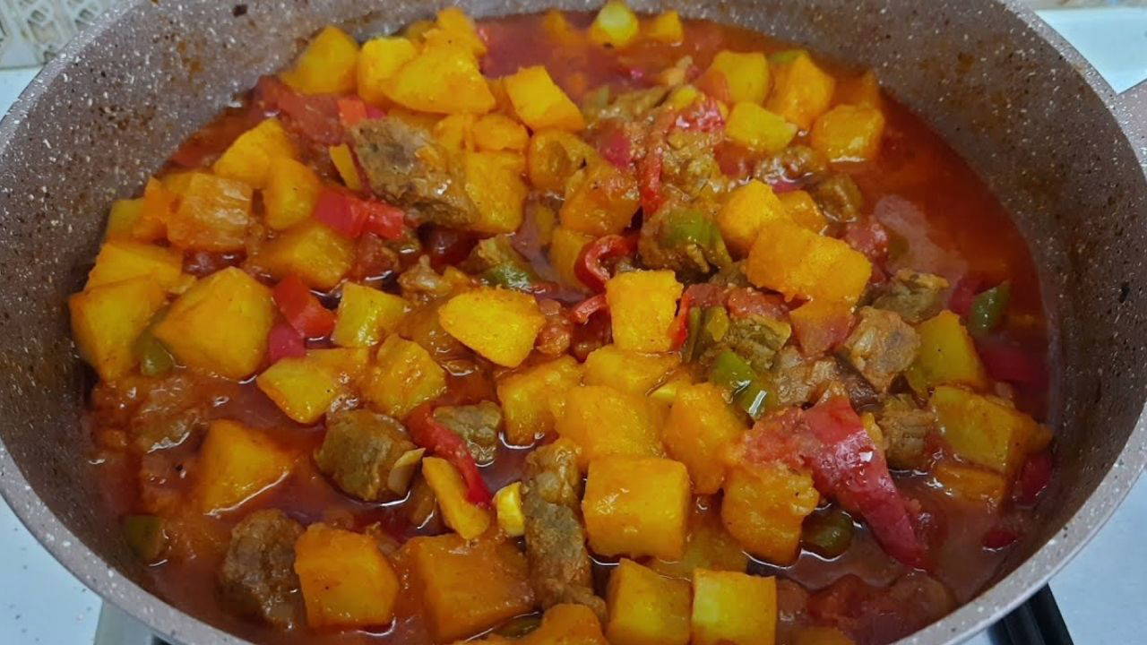 Esnaf lokantalarının vazgeçilmezi: Etli patates tarifi