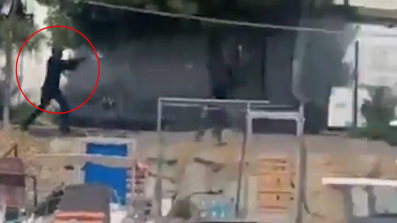O anlar kamerada! İstanbul Küçükçekmece’de silah sesleri! 