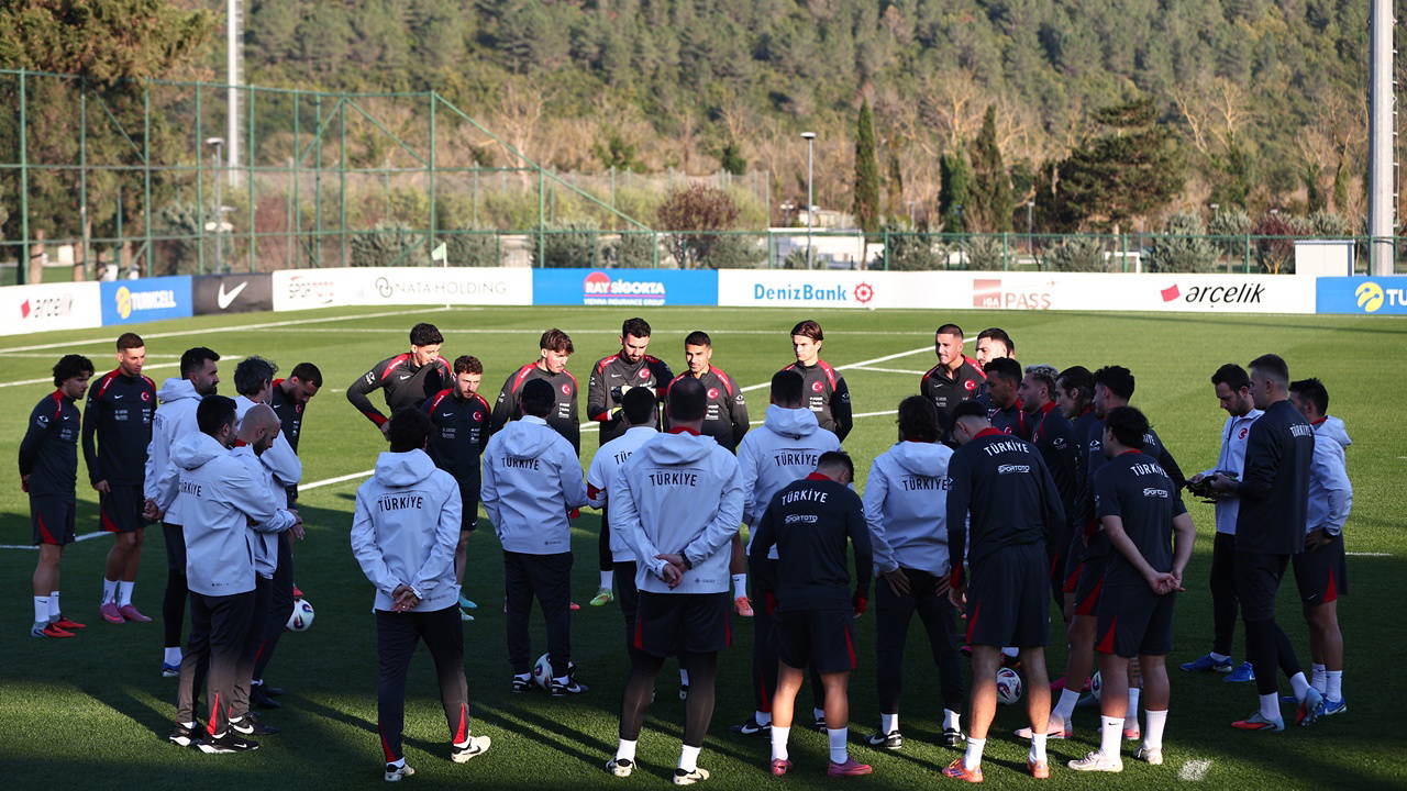 TFF'den İspanya maçı öncesi sakatlık açıklaması: '3 oyuncu antrenmana çıkmadı'