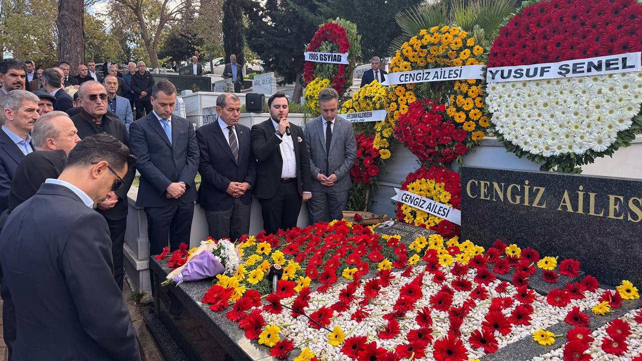 Galatasaray'ın eski başkanı Mustafa Cengiz, kabri başında anıldı
