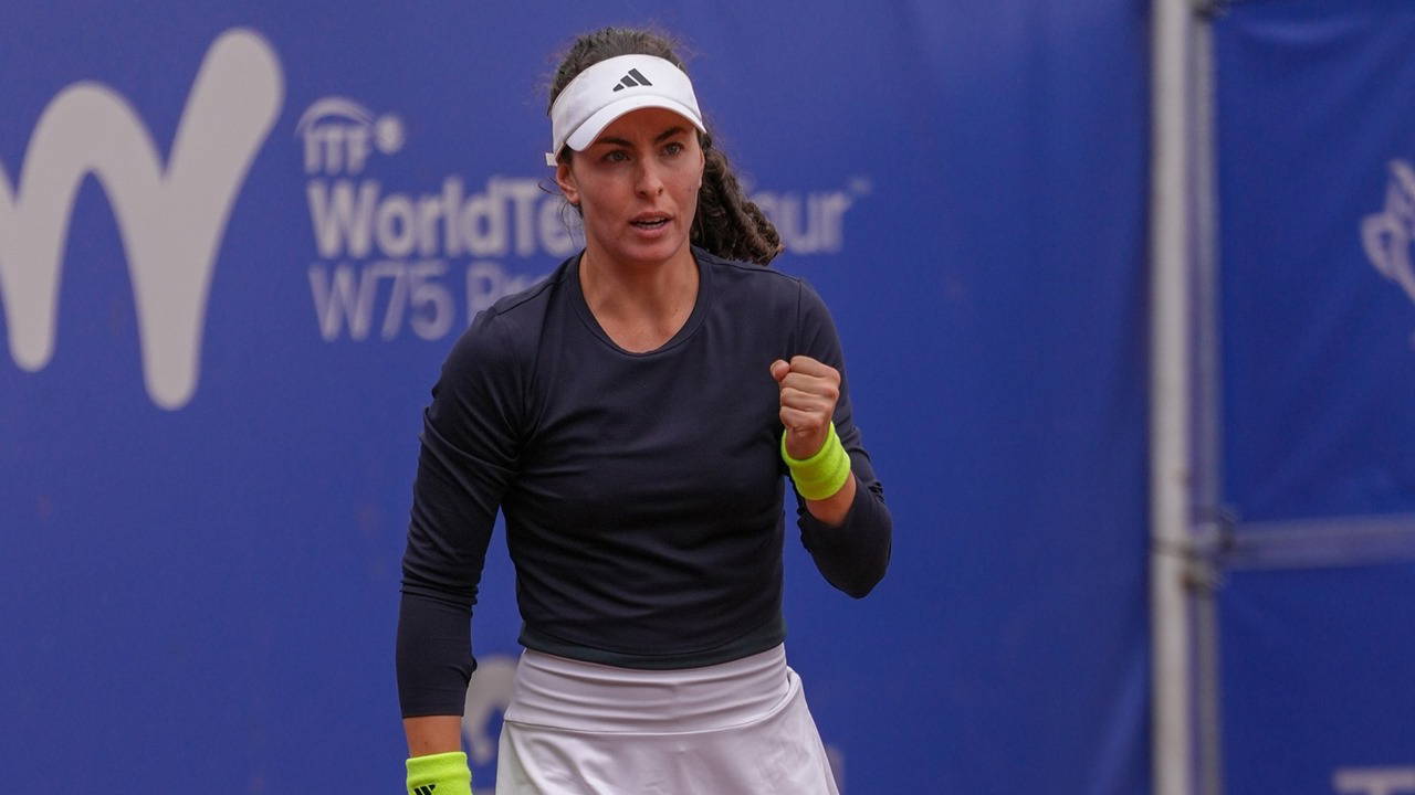 Milli tenisçi Ayla Aksu, Portekiz'de ikinci tura yükseldi