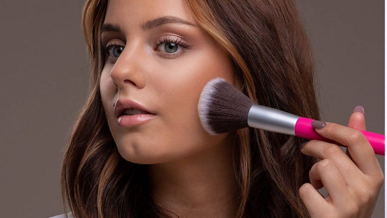 Makyajda profesyonel görünümün sırrı: Fırçalar ve süngerler