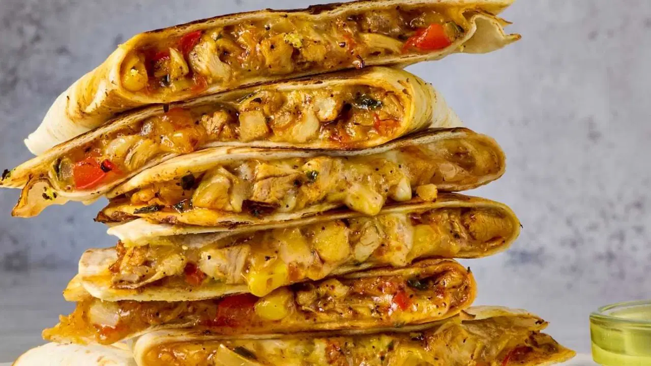 Evde kolayca yapabileceğiniz Meksika lezzeti: Quesadilla tarifi