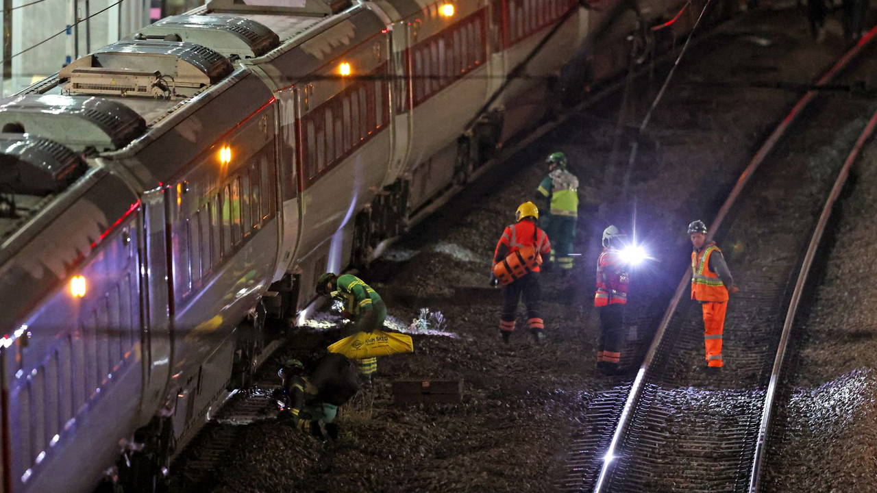 İngiltere’de trende bıçaklı saldırı: 2 kişi gözaltına alındı
