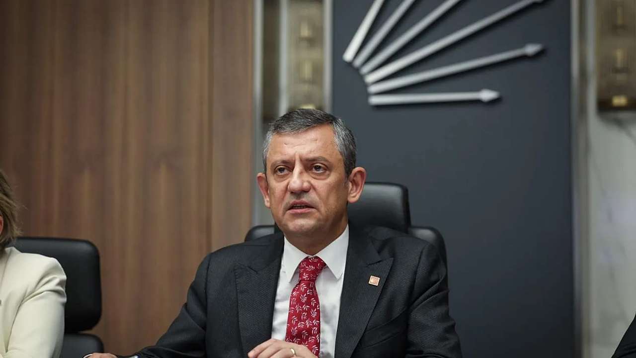 Seçilmiş CHP lideri Özgür Özel Financial Times'a yazdı: Türkiye'nin demokratları dışarıdan demokrasi ithal edilmesini istemiyor