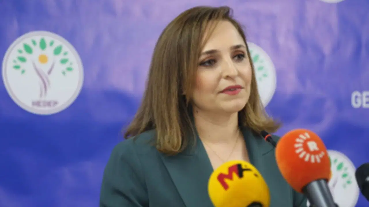 ‘Her şey hiçbir şekilde gizlenmeden paylaşılmalı’