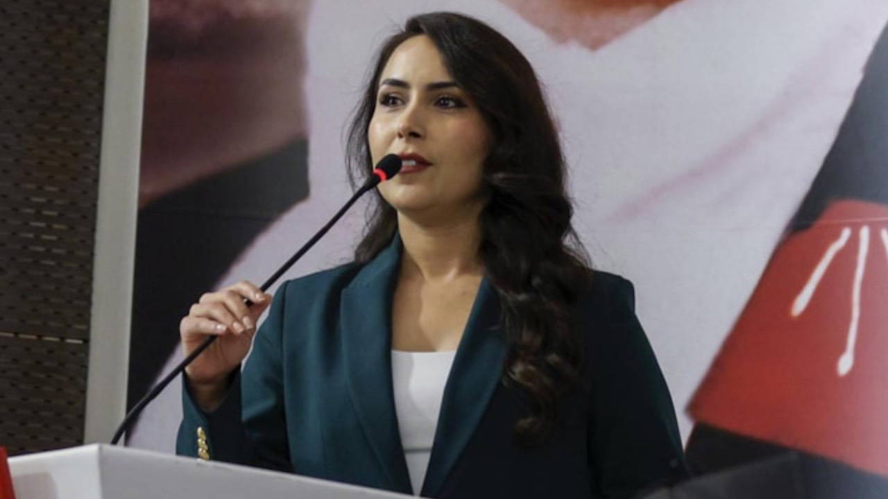 CHP PM’den istifa eden Okakın: "Tarihin doğru tara