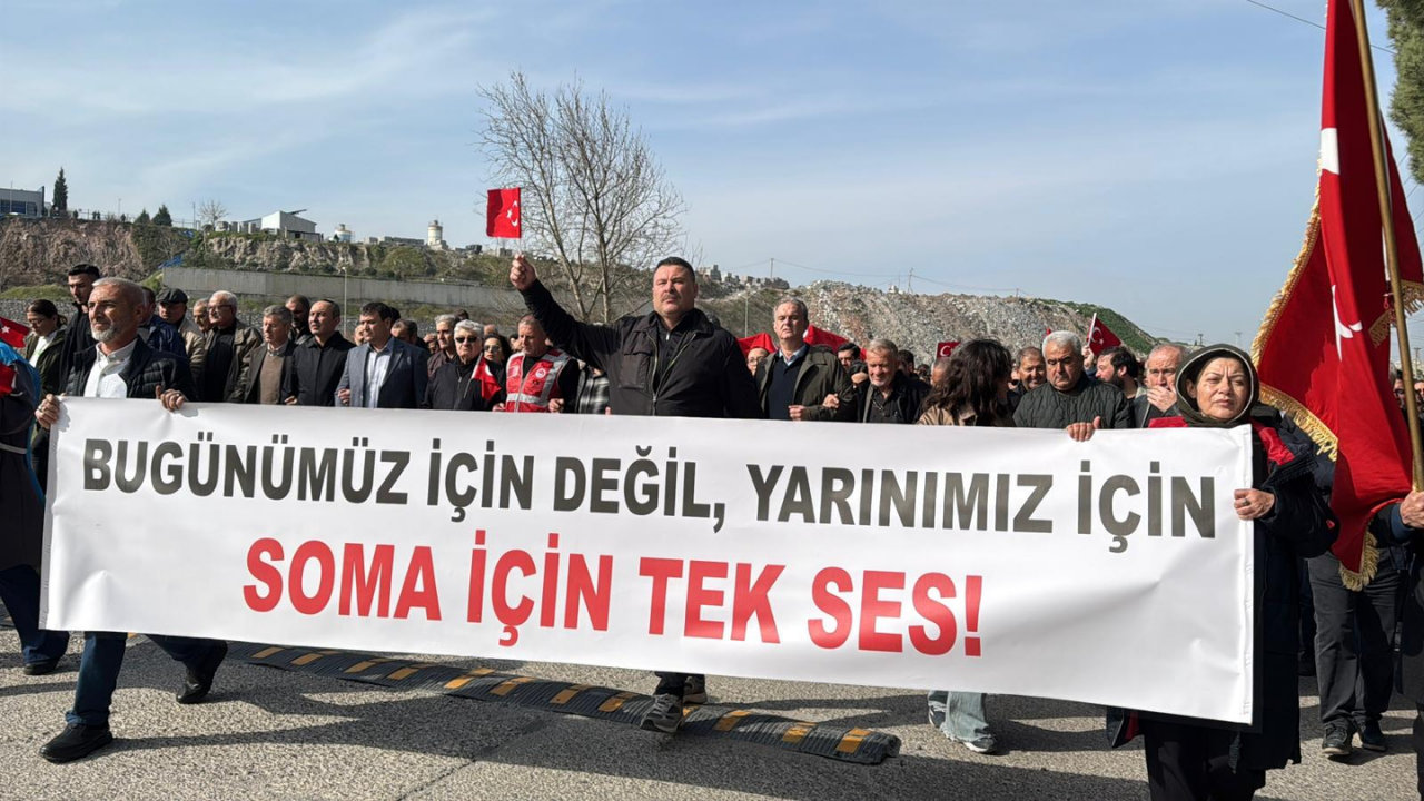 Soma’da esnaf kepenk indirdi, termik santrale yürüdü