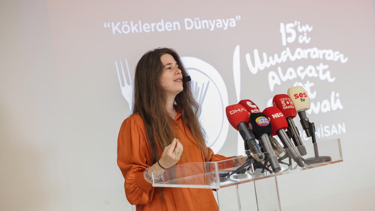 Uluslararası Alaçatı Ot Festivali, “Köklerden Dünyaya” temasıyla düzenlenecek