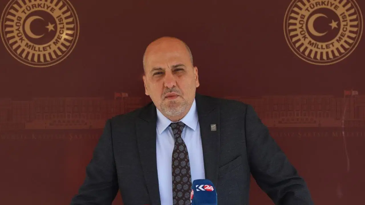 Ahmet Şık hastaneye kaldırıldı