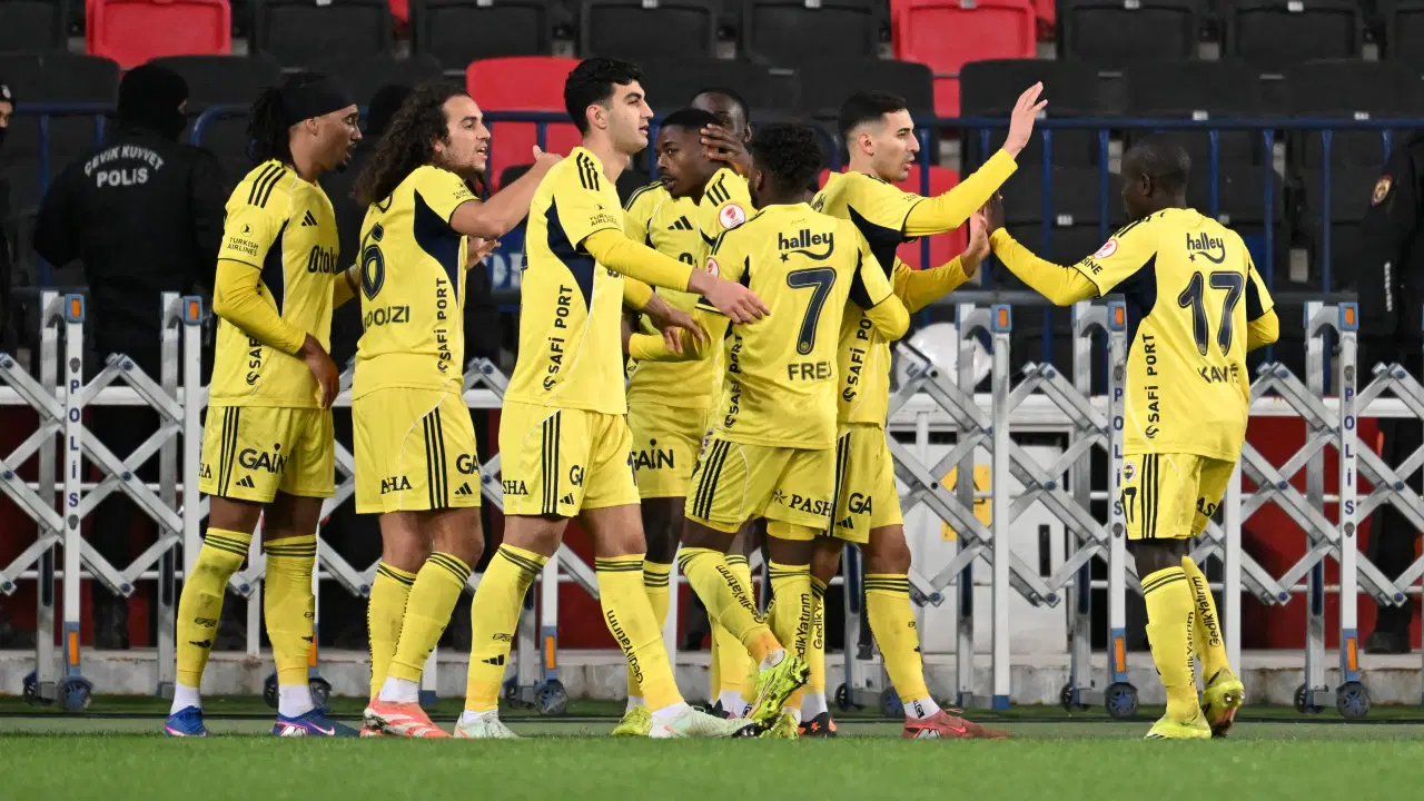 Fenerbahçe Türkiye Kupası'nda çeyrek finalde: Deplasmanda farklı galibiyet!