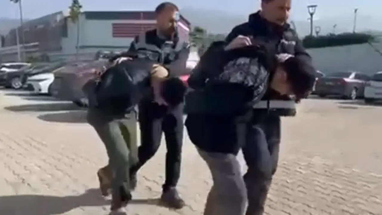 Hatay'da feci olay: Buluştukları kadına cinsel saldırıda bulundular, parasını ve telefonunu gasbettiler