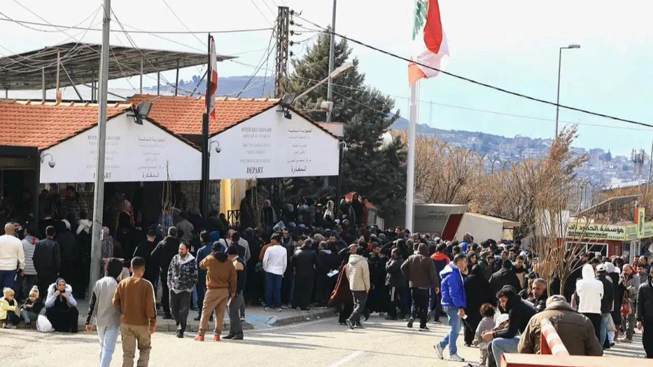 Lübnan’da göç dalgası büyüyor: 24 saatte 100 bin kişi evini terk etti