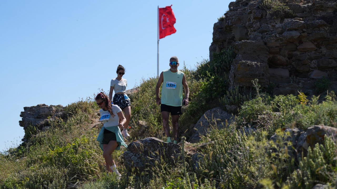 Gökçeada Ultra Trail'de koşu rüzgarı ikinci kez esti