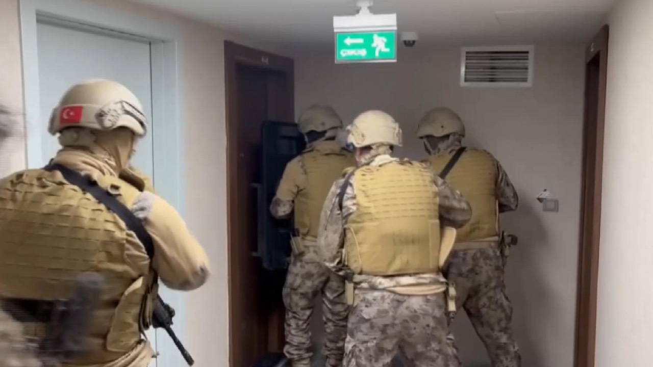İstanbul'da yasa dışı bahis operasyonu: Binlerce hesaba bloke, 19 adrese baskın!