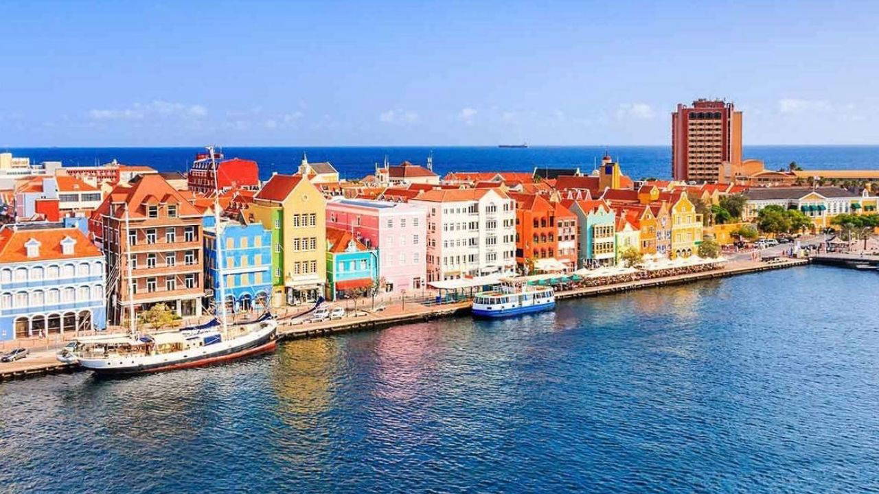 Curaçao nerede? Curaçao hangi kıtada? Curaçao nüfüsu kaç?