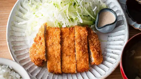 Japonya’nın çıtır zırhı: Tonkatsu