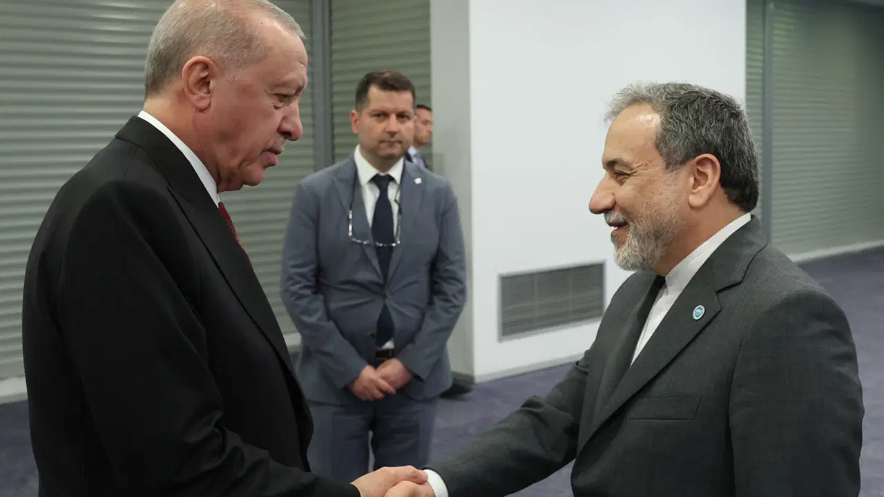 Erdoğan ve bakanlar, İran Dışişleri Bakanı Arakçi'yle görüştü