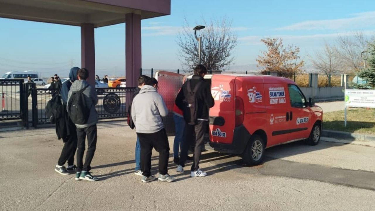 Öğrencilere sınav haftasında çorba molası