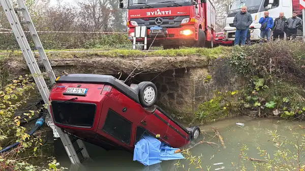 Bartın'da acı olay! Dereye devrilen otomobildeki evli çift boğuldu, komşuları ağır yaralı!