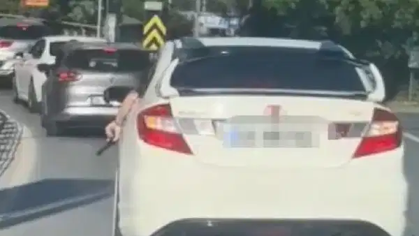 Sarıyer'de trafikte silah gösteren şahıs yakalandı: Silah oy