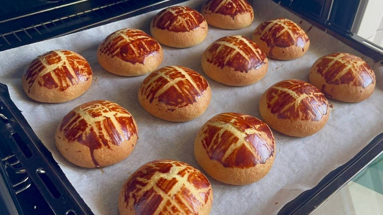 Dışı gevrek içi pamuk gibi: Pastane poğaçası tarifi